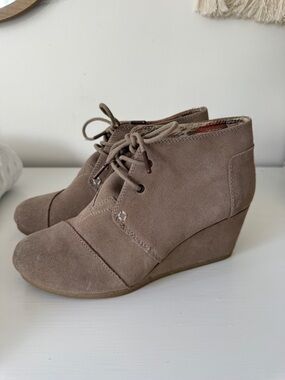 Toms Taupe Suede Lace-Up Wedge Ankle Boots